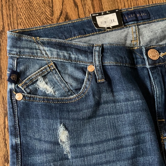 Rock & Republic NWT Low Rise Typhoon Bootcut Jeans - Picture 15 of 17